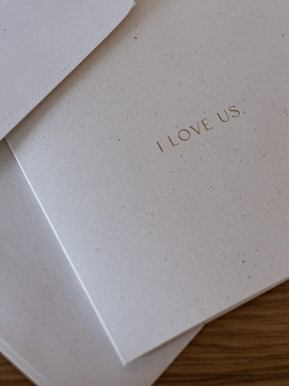 Detailansicht von Karte mit Aufschrift - I love us | Studio Wiis